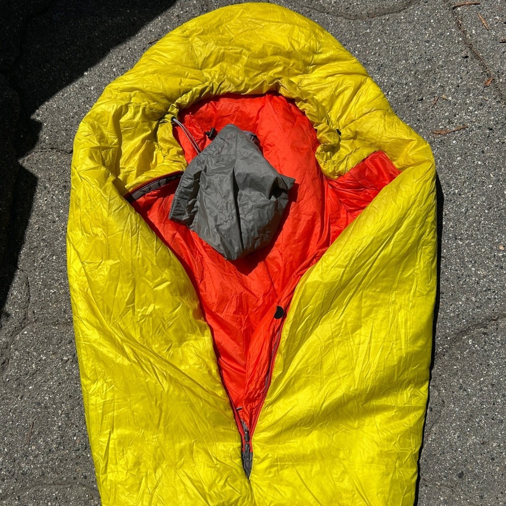 Mountain Hardwear HyperLamina Spark 32F 0C Sleeping Bag Yellow Mummy Half Zip